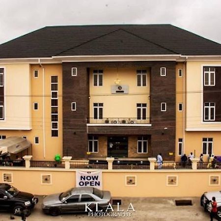 Bana Hotel & Suites Lagos Esterno foto