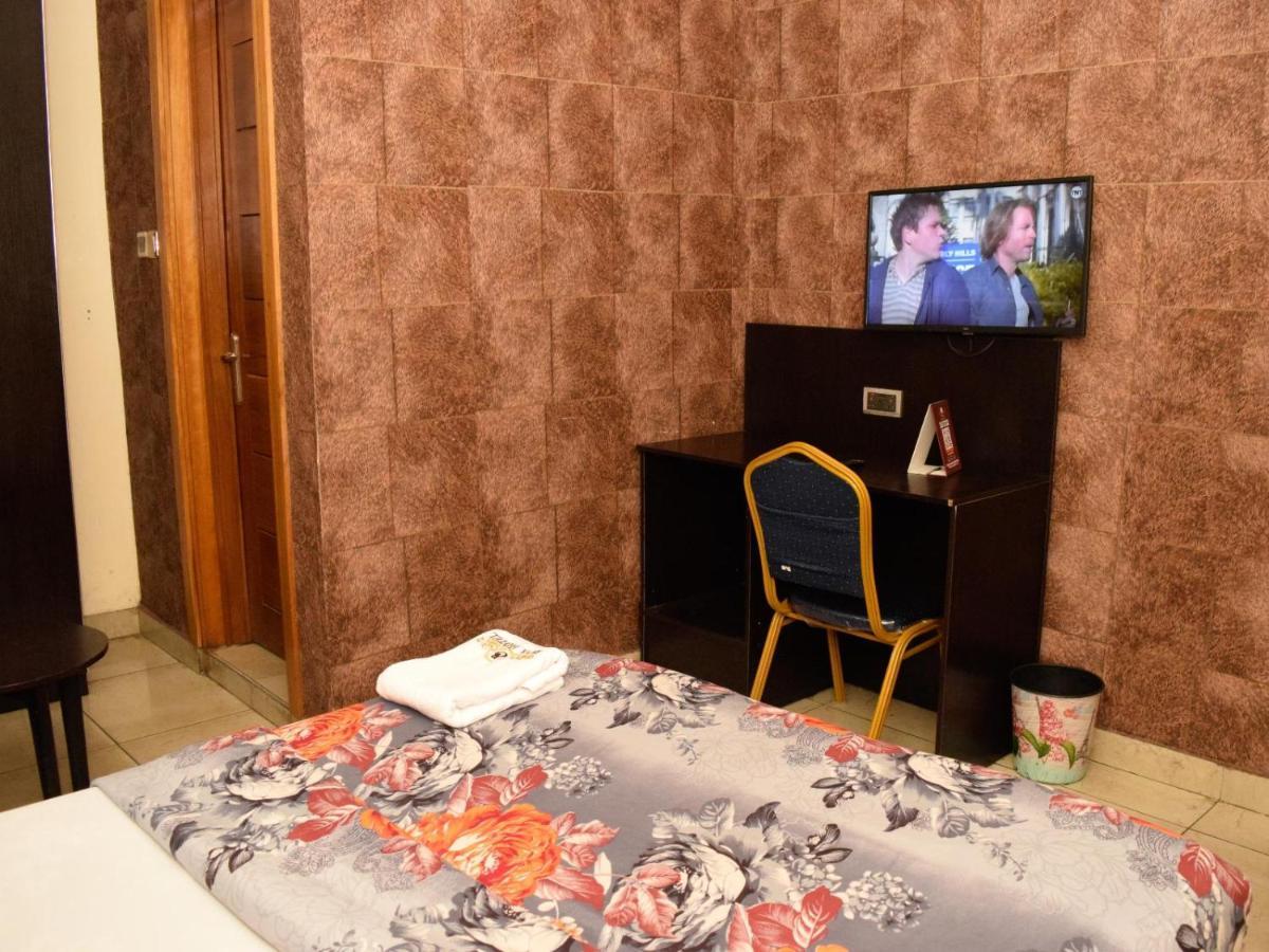 Bana Hotel & Suites Lagos Esterno foto