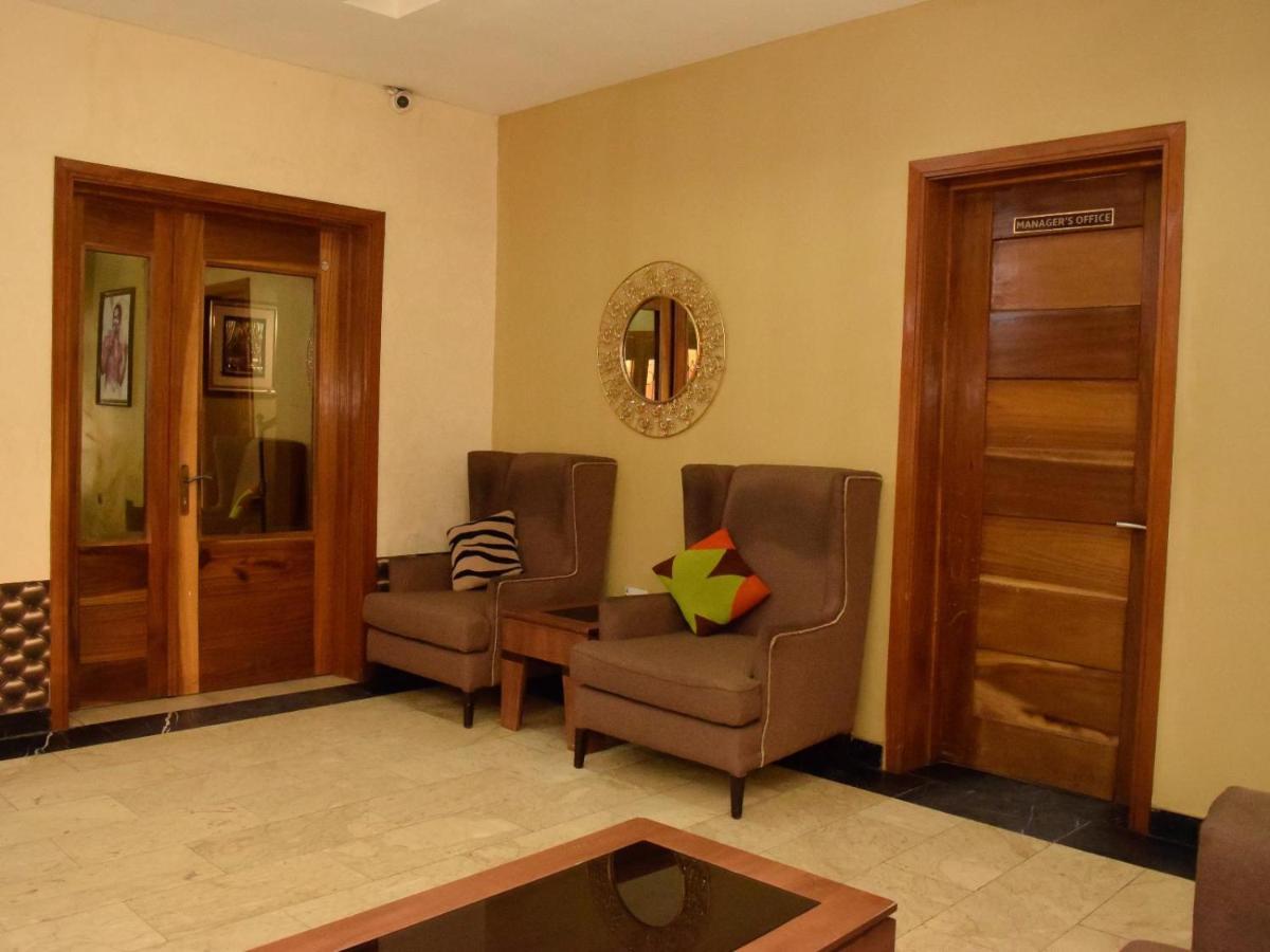 Bana Hotel & Suites Lagos Esterno foto
