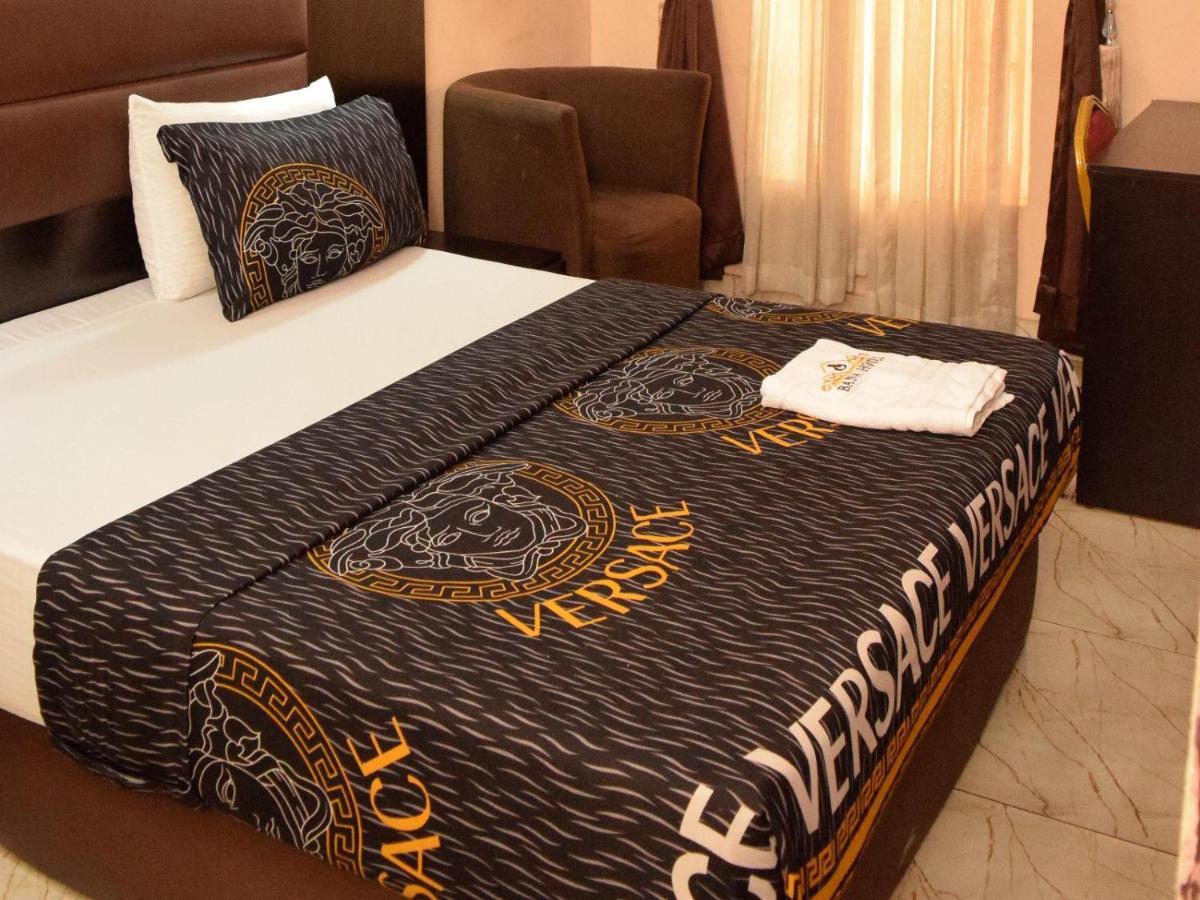 Bana Hotel & Suites Lagos Esterno foto