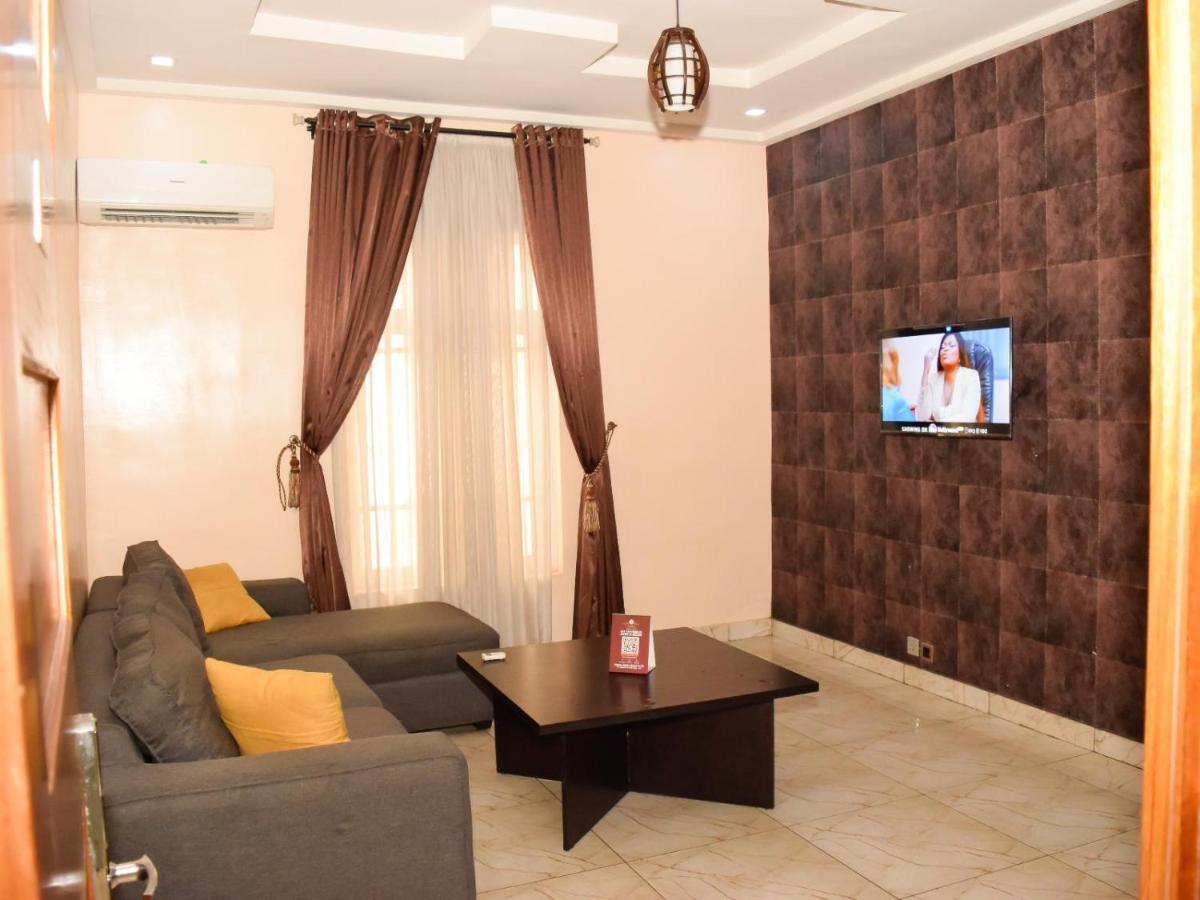 Bana Hotel & Suites Lagos Esterno foto