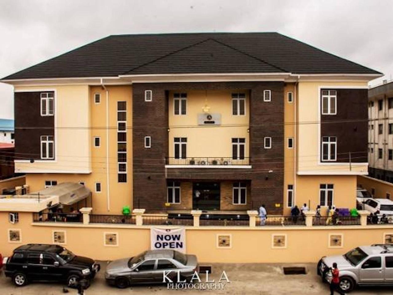 Bana Hotel & Suites Lagos Esterno foto