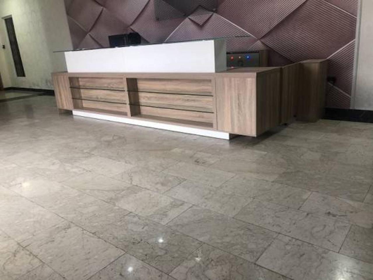 Bana Hotel & Suites Lagos Esterno foto