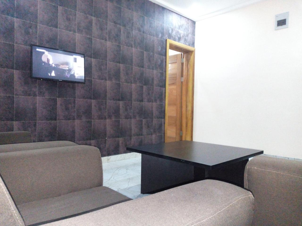Bana Hotel & Suites Lagos Esterno foto