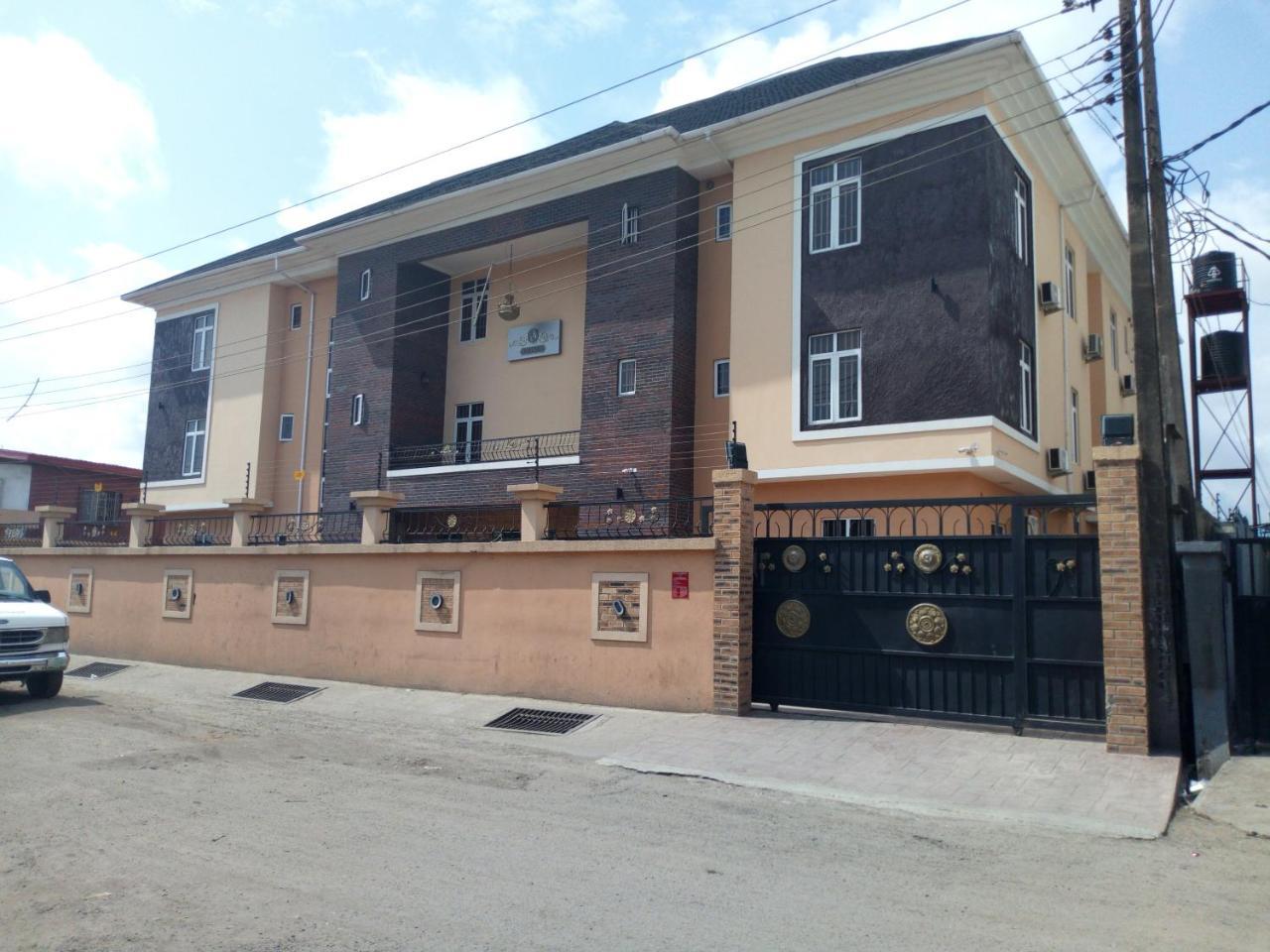 Bana Hotel & Suites Lagos Esterno foto
